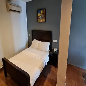 3* Otel O Crossroads